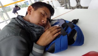 adolescente-durmiendo